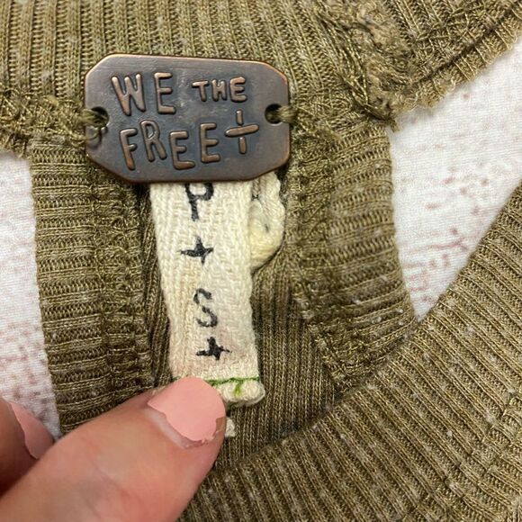 We the free loose fit racerback sleeveless top sz small women - Picture 6 of 7